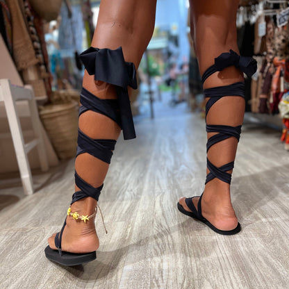 Sandalo con lacci extra lunghi